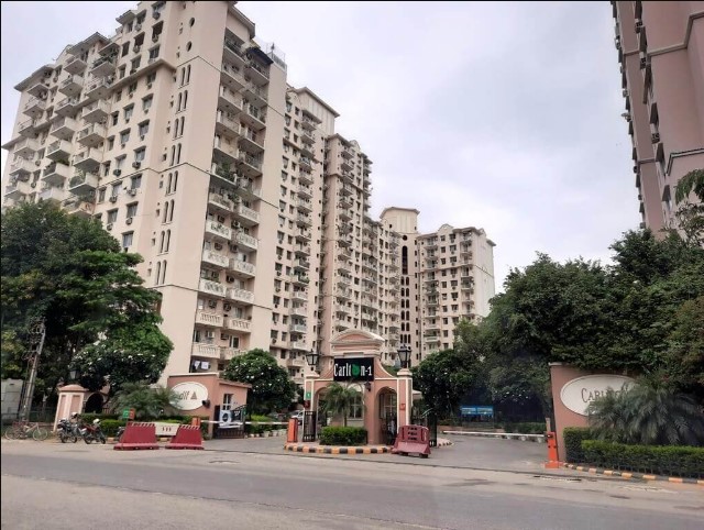 DLF The Carlton Estate